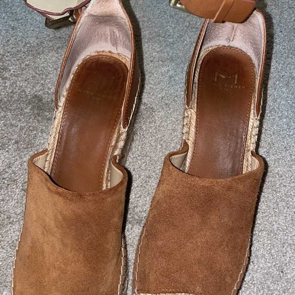 Marc Fisher ADALYN ESPADRILLE WEDGE SANDAL - Picture 4 of 7